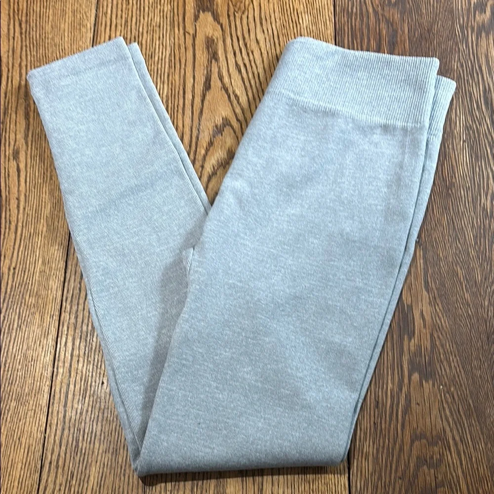 Streetwear Society Gray Fleece Lined Seamless Leggings Soft and Versatile - Picture 1 of 3
